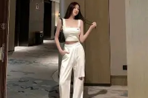 薛之谦人设崩塌！尿壶摆拍被官媒痛批过往黑料全被扒光
